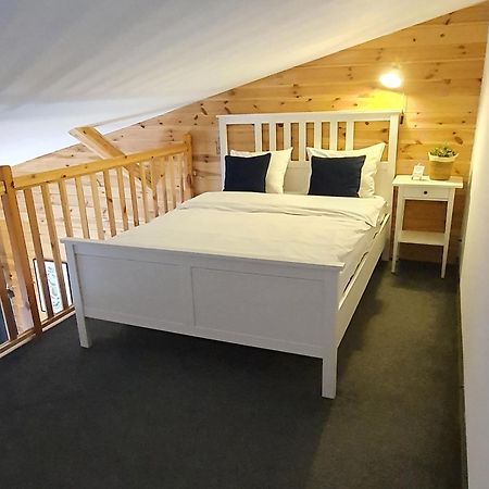 Babie Lato B&B Uniejow Exterior foto