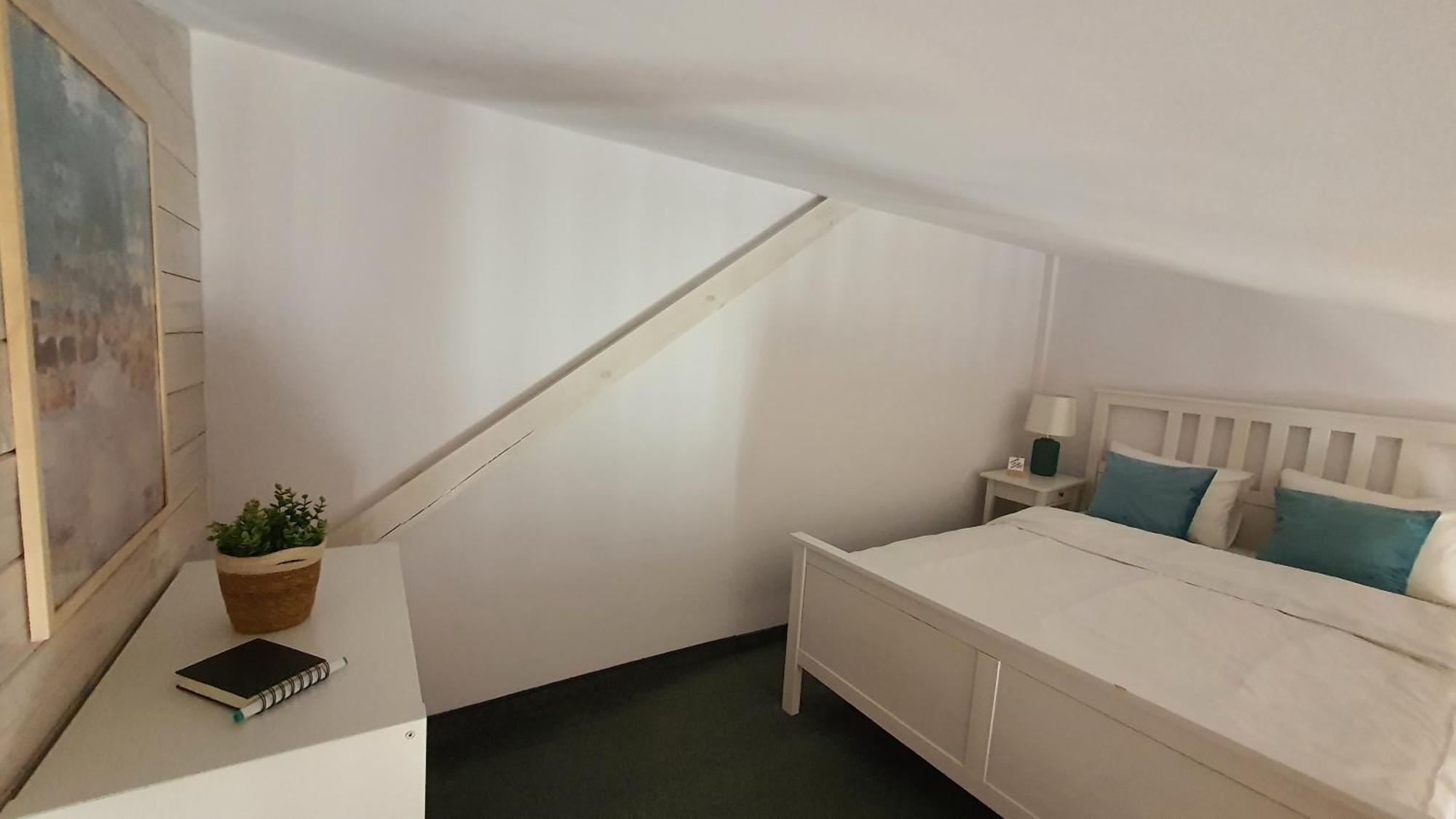 Babie Lato B&B Uniejow Exterior foto